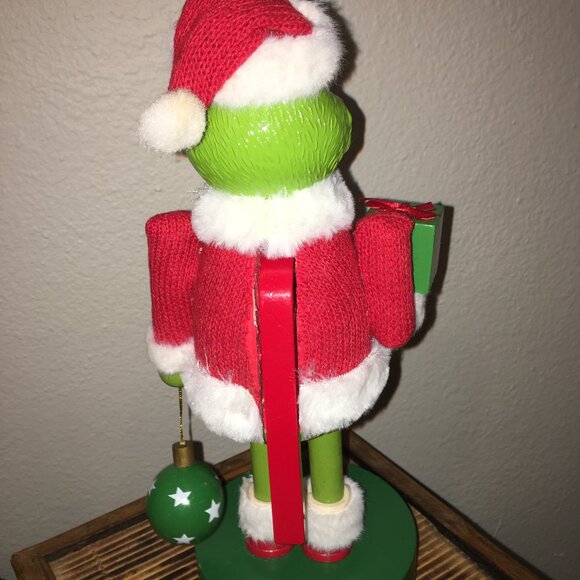 The Grinch Christmas Nutcracker - So Cute About 11 Inches tall - Picture 3 of 3